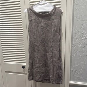 Lina Tomei 100% linen dress with dot pattern